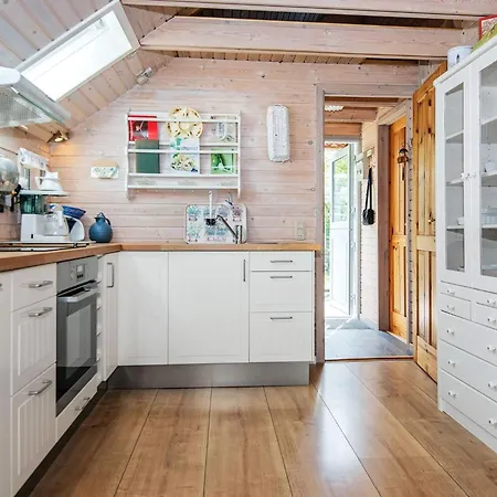 Sunny Retreat In Bonnerup Harbor-By Traum Holiday home *
